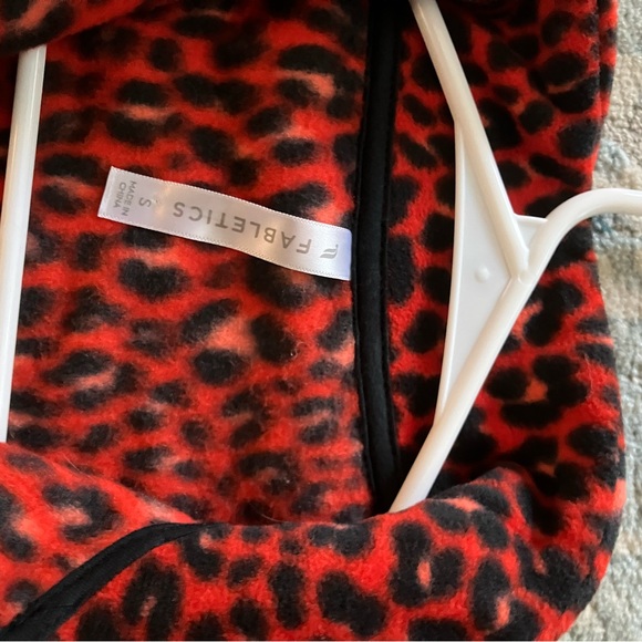 Fabletics S Rayne Polar Fleece Zip Up, Electric Cherry Classic Leopard/Black - Picture 5 of 8